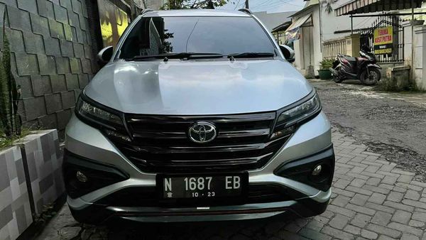 Jual mobil bekas murah Toyota Rush TRD Sportivo AT 2018 di Jawa Timur