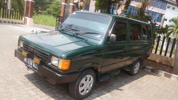 Jual cepat Toyota Kijang 1.5 Manual 2025 di Lampung