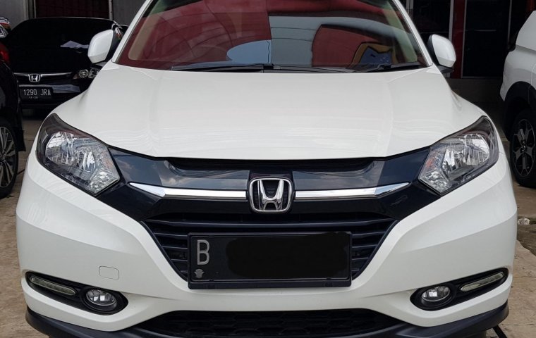 Honda HRV E A/T ( Matic ) 2017 Putih Siap Pakai Good Condition