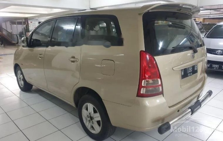 Mobil Toyota Kijang Innova 2004 G dijual, Jawa Timur