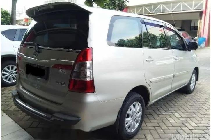 Mobil Toyota Kijang Innova 2014 G terbaik di Banten