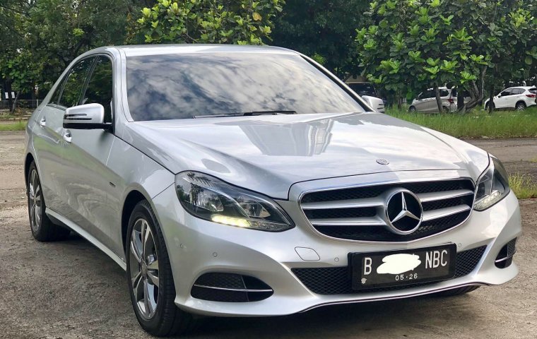 Mercedes-Benz E-Class E 200 2016 Silver