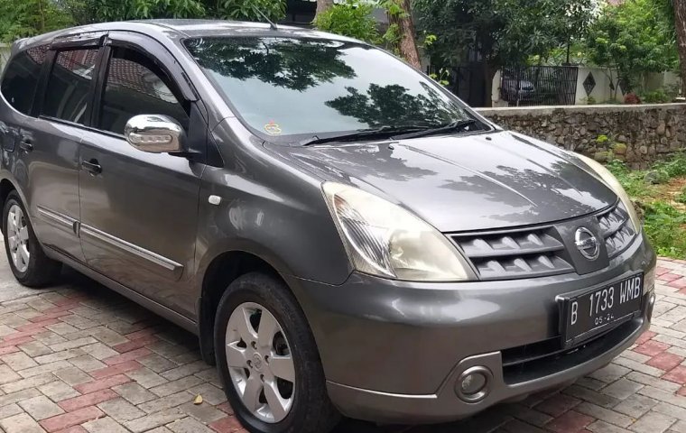 Nissan Livina SV 2010