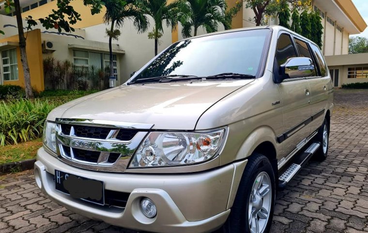 Isuzu Panther LS 2008