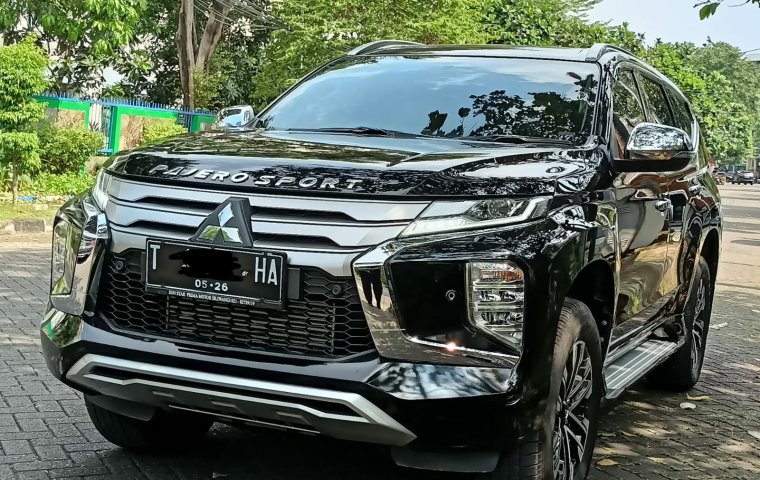 Mitsubishi Pajero Sport Dakar 2021 Hitam