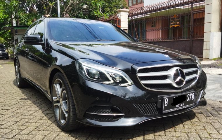 Mercedes-Benz E-Class 250 2015 Hitam