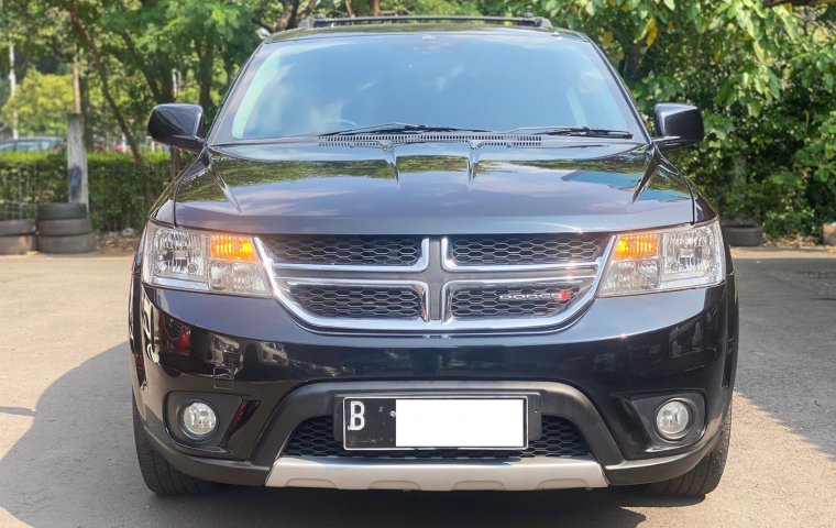 DODGE JOURNEY SXT PLATINUM AT HITAM 2013