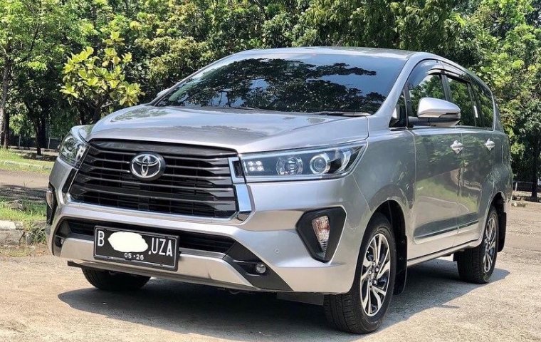 Toyota Kijang Innova V A/T Diesel 2021 Silver PROMO DISKON GEDE GEDEAN!!