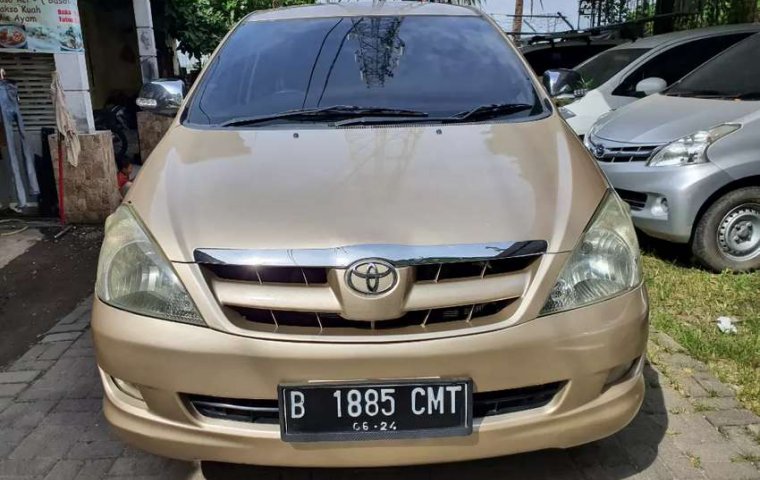 Dijual mobil bekas Daihatsu Xenia Xi, Banten 