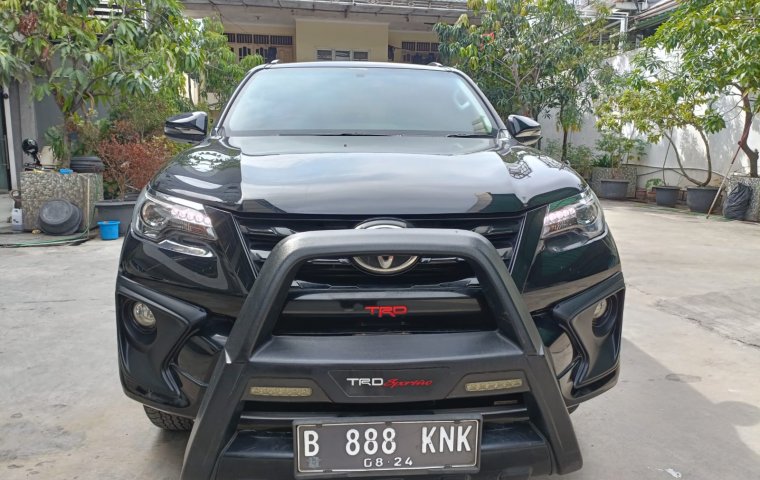 Toyota Fortuner 2.4 VRZ TRD AT 2019 Hitam Km.25 rb