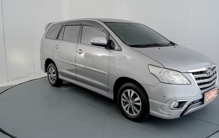 Toyota Kijang Innova V Luxury A/T Gasoline 2015 Silver