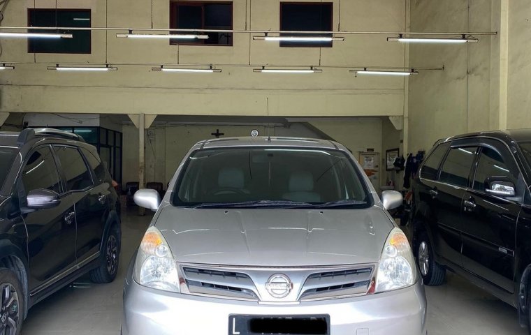 Nissan Grand Livina XV 2011 MPV