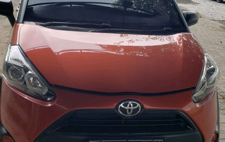 Toyota Sienta E 2017