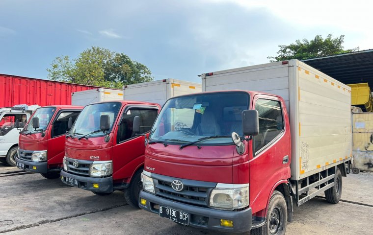 ada5 Toyota Dyna engkel long cde 110 ST L box alumunium 2014 aluminium