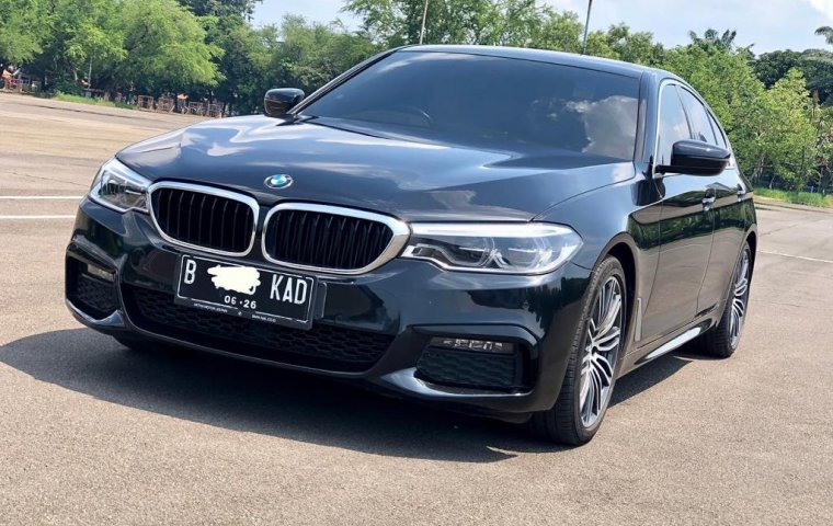 BMW 530i CKD AT HITAM 2020 PROMO DISKON GEDE GEDEAN!!