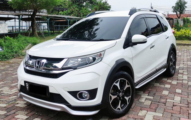 Honda BRV E Prestige AT 2016 KM43rb DP Minim