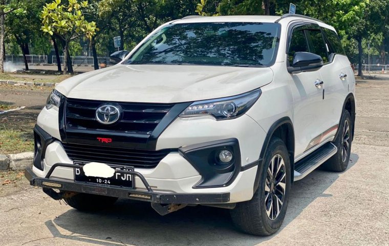 FORTUNER VRZ TRD AT PUTIH 2019 PROMO DISKON GEDE GEDEAN!!