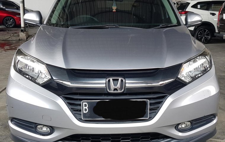 Honda HRV E A/T ( Matic ) 2018 Silver Km 59rban Siap Pakai Good Condition