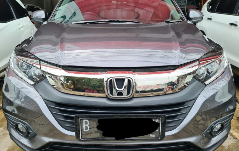 Honda HRV E AT ( Matic ) 2018 Abu2 Tua New Model Km 28rban  Siap Pakai