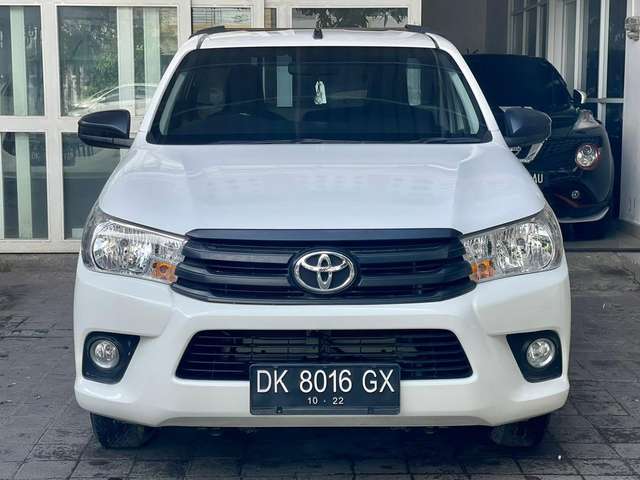 Toyota Hilux 2.4 4x2 DSL M/T 2017