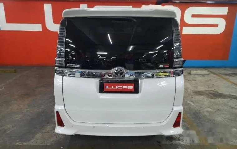 Jual mobil Toyota Voxy 2.0 A/T 2020 bekas, DKI Jakarta