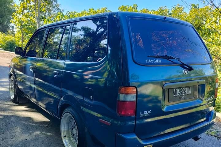 Toyota Toyota Kijang · Suv ·