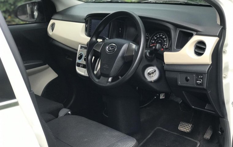Daihatsu Sigra 1.2 R DLX MT 2016