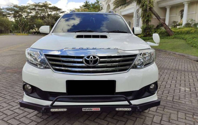 TOYOTA FORTUNER 2.5 G 2013 A/T SOLAR 