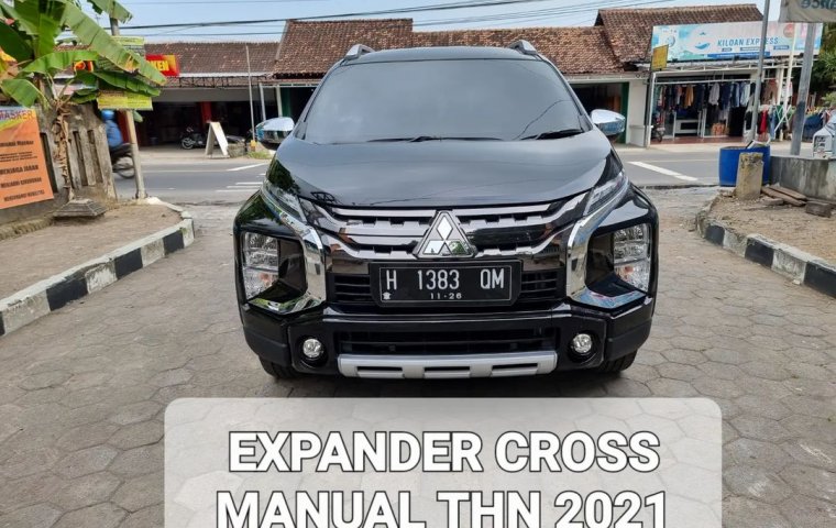 Mitsubishi Xpander Cross MT 2021 Hitam