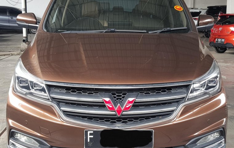 Wuling Cortez 1.8 L Lux Captain Seat A/T ( Matic ) 2018 Bronze Km Cuma 6rban Mulus