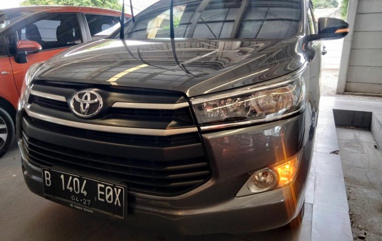 Toyota Kijang Innova 2.4G 2017 Abu-abu