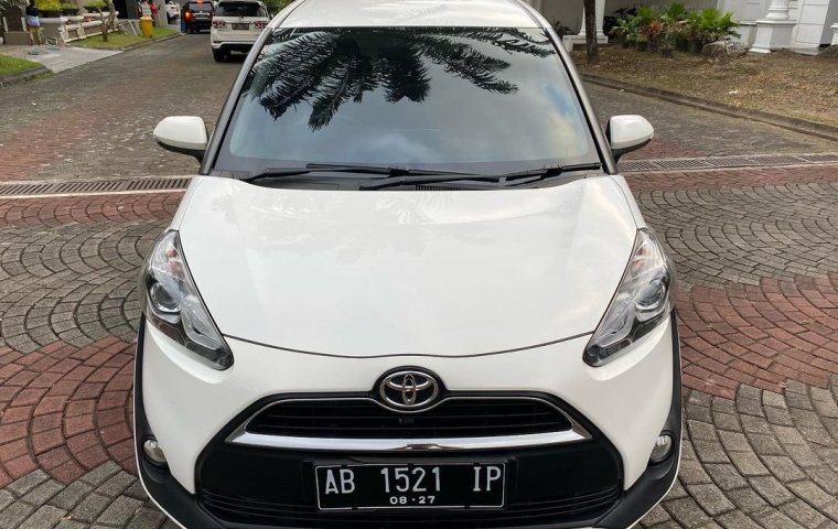 Toyota Sienta V 2017 Putih