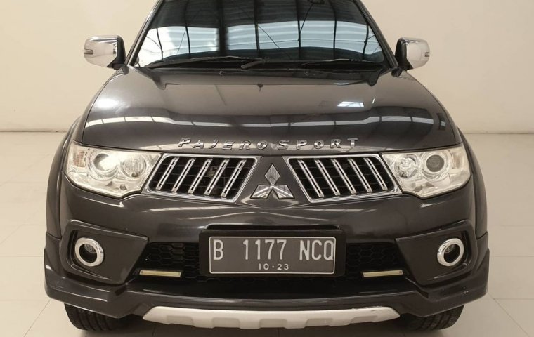 Mitsubishi Pajero exceed 2.5 At 2013 Abu-Abu