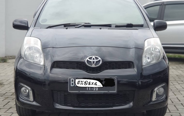 Toyota Yaris J MT 2012 Hitam