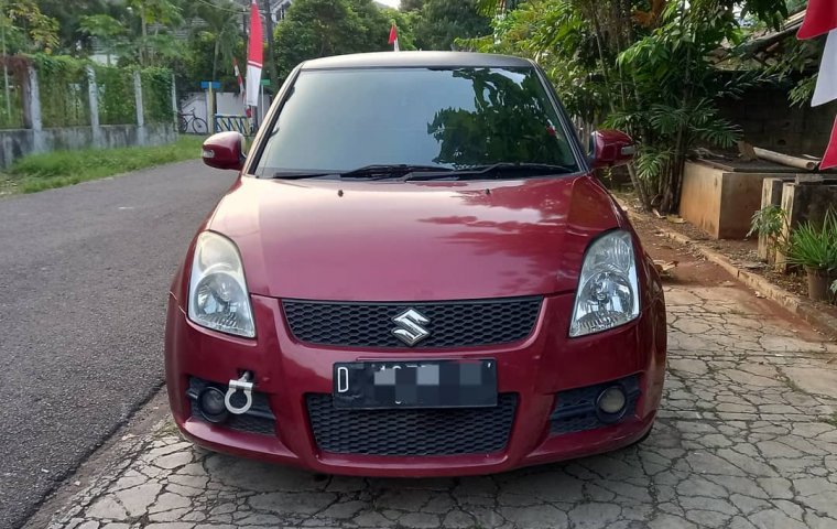 Suzuki Swift GT2 Merah