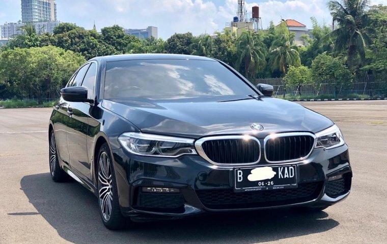 BMW 530i CKD AT HITAM 2020 DISKON HARGA TERBAIK HANYA DI SINI!!!