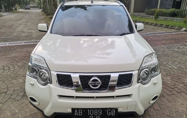 Nissan X-Trail ST 2012