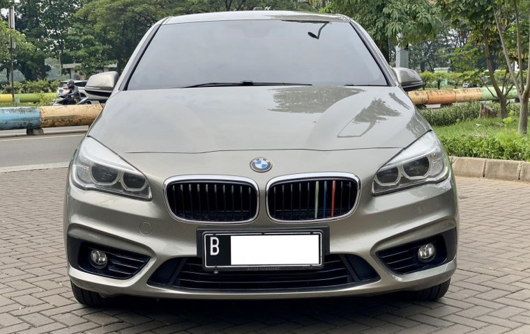 BMW 2 Series 218i 2015 Silver