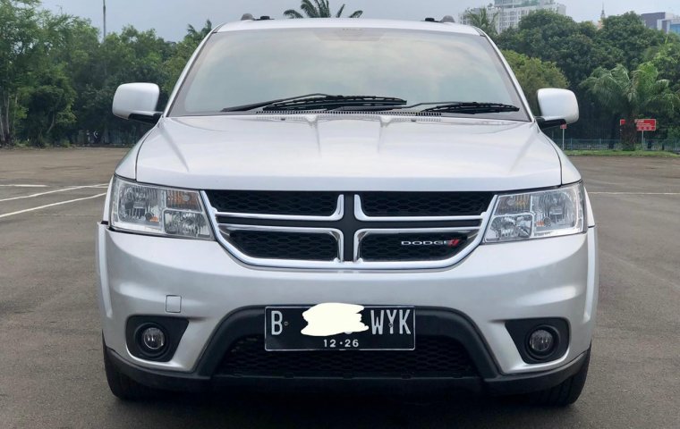 DODGE JOURNEY SXT PLATINUM AT SILVER 2014 (DISKON SAMPE PULUHAN JUTA!!)