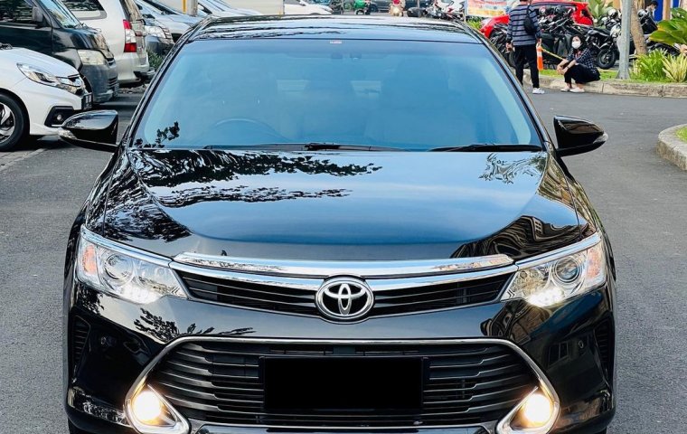 TOYOTA CAMRY 2,5 V FACELIFT 2018 HITAM