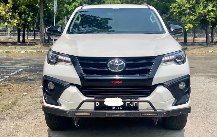 TOYOTA FORTUNER VRZ TRD AT PUTIH 2019 DISKON SAMPE PULUHAN JUTA RUPIAH!!