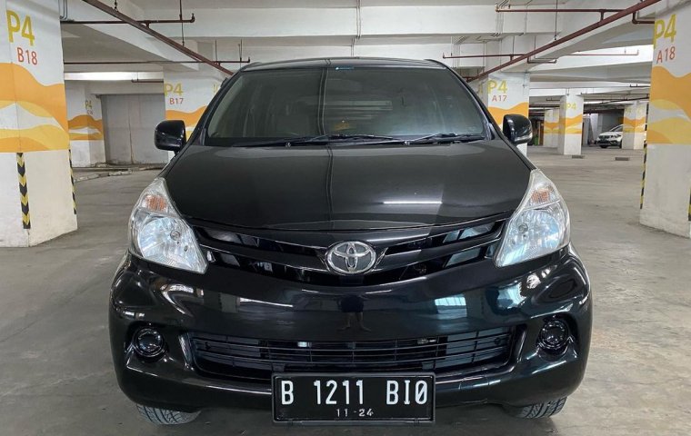 TOYOTA AVANZA 1,3 E MT 2014 HITAM