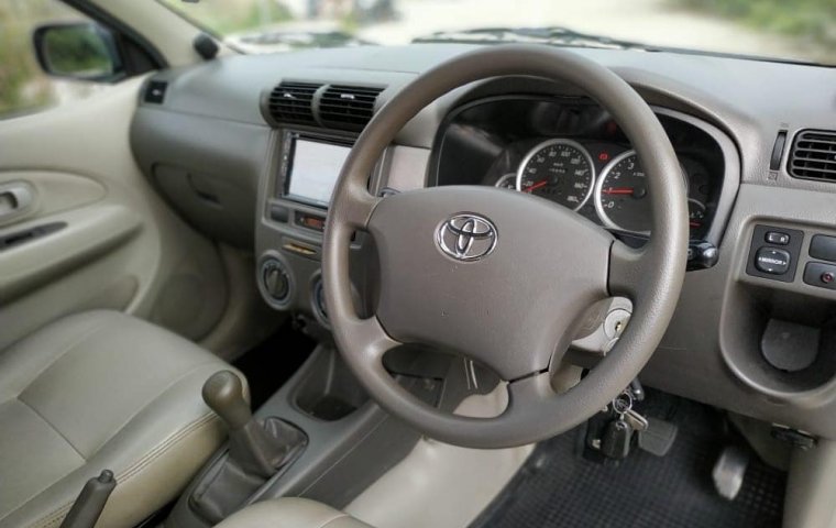 Toyota Avanza G 2011 Silver