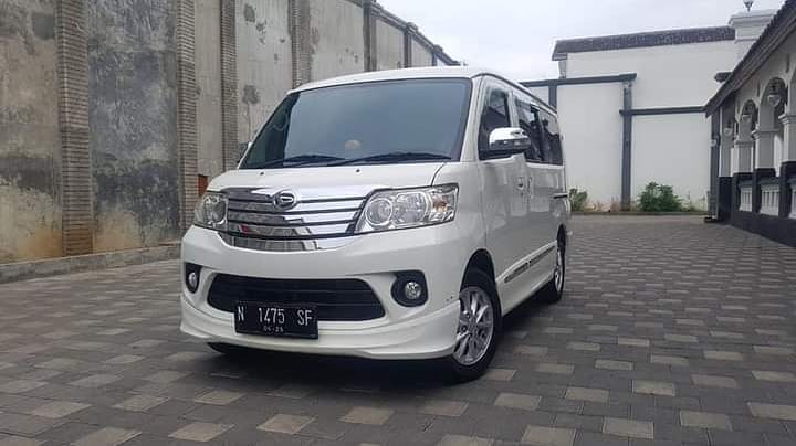 Daihatsu Luxio 1.5 X M/T 2015