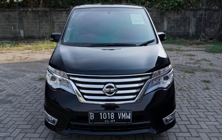 Jual cepat mobil Nissan Serena 2018