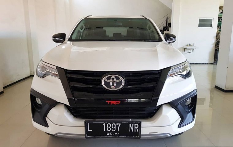 Toyota Fortuner 2.4 VRZ AT 4x4 2019