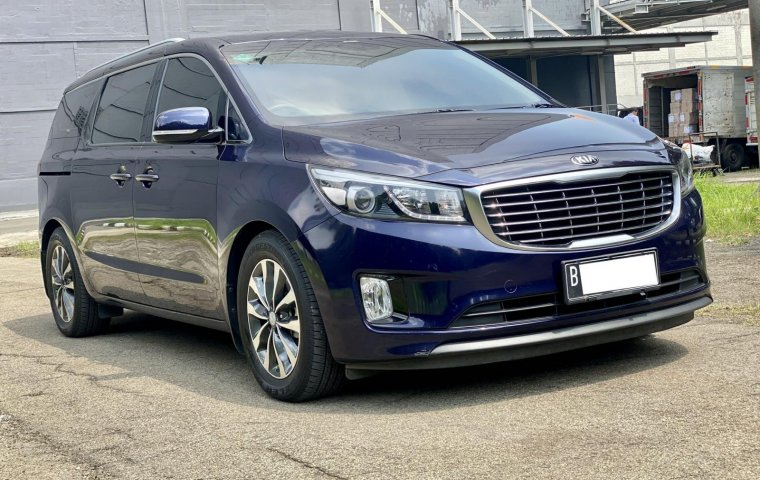 PROMO DISKON TDP - Kia Grand Sedona Ultimate 2017 Biru