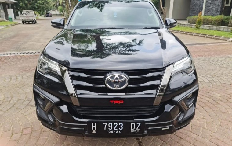 Di jual Mobil Bekas Toyota Fortuner VRZ 2019