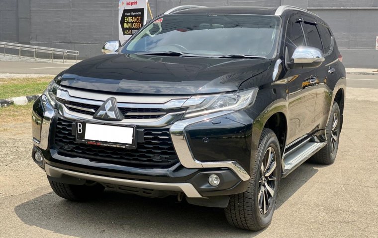 PROMO DISKON TDP - Mitsubishi Pajero Sport Dakar 4x2 AT 2019 Hitam