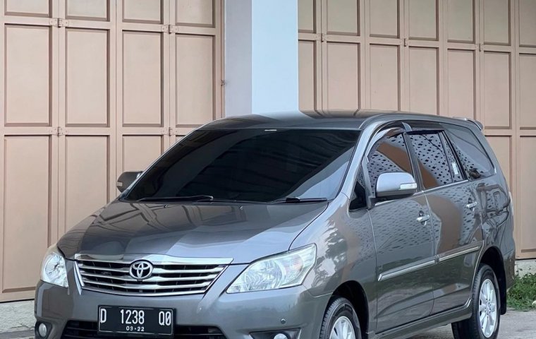 Toyota Kijang Innova V A/T Diesel 2012